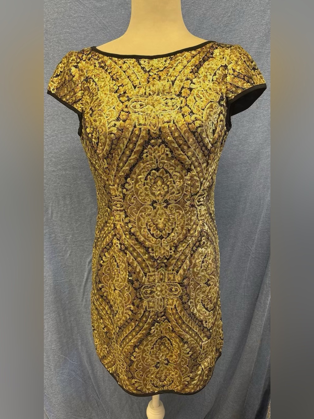Elegant DKNY Gold Brocade Cap-Sleeve Sheath Dress